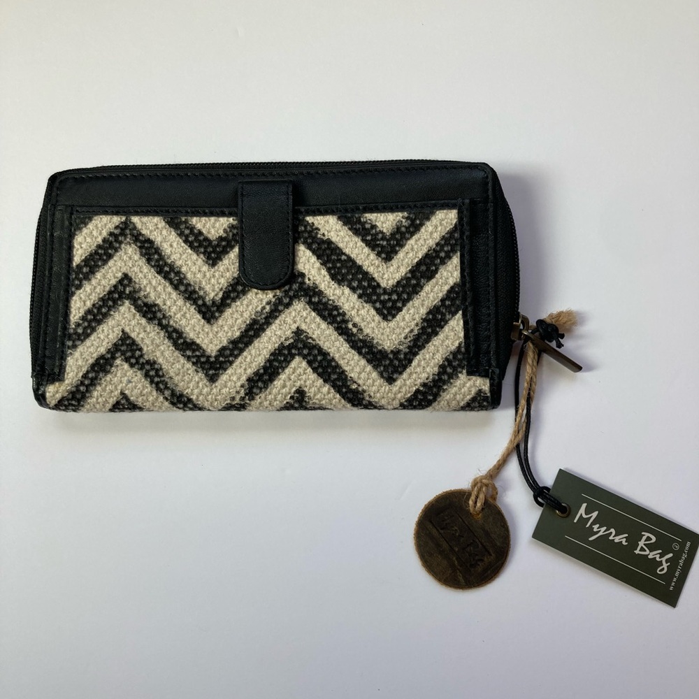Myra Chevron Pattern Wallet